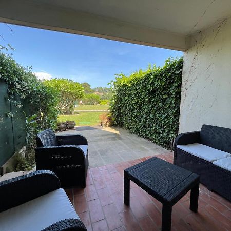 Appartement 2 Pieces En Rez De Jardin Avec Parking Et Piscine Villeneuve-Loubet Exteriér fotografie